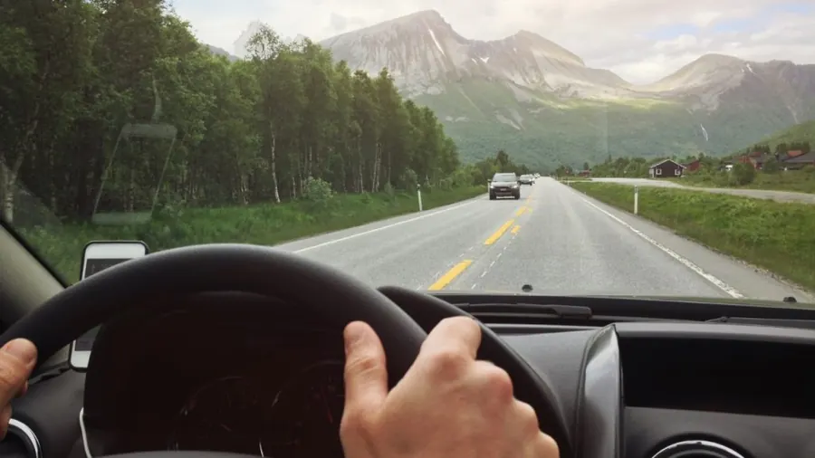 Taxi Travel in Bhutan: Hidden Treasures You Can Explore with a Local Driver